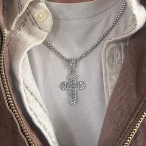 Y2K Iced Out Cross Necklace Crystal Pendant Unisex 2000s Streetwear Chain